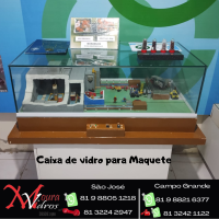 Caixa de vidro para maquete