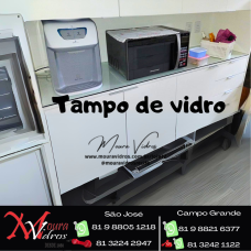 TAMPO DE VIDRO DE PROTEÇÃO  SOBRE MÓVEL