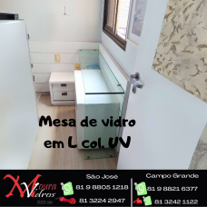 Mesa de vidro em L col. UV