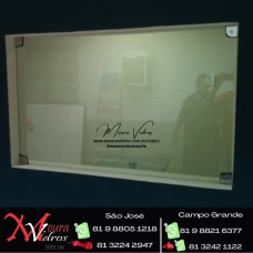 VIDRO FIXO TEMPERADO INSTALADO COM FERRAGENS CROMADA