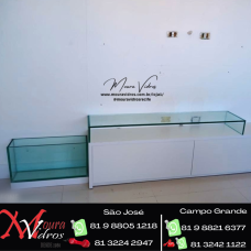 VIDRO COM COLAGEM UV PARA SALA ( CAIXA DE VIDRO PARA PLANTA + VIDRO SOBRE MÓVEL TV ) APARADOR