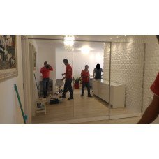 Espelho Vivix divisória sala quartos com bisotes verticais