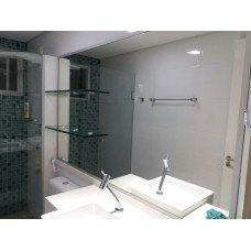 ESPELHO VIVIX  WC ( BANHEIRO ) SOB MEDIDA COM PRATELEIRAS