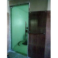 PORTA DE VIDRO TEMPERADO PARA CONSULTÓRIO EM VIDRO VERDE COM MOLA SOPRANO