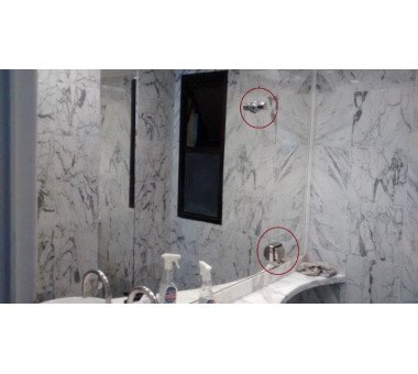 Espelho Colado Sob Medida Para Banheiro Com Recorte De Descarga E Registro
